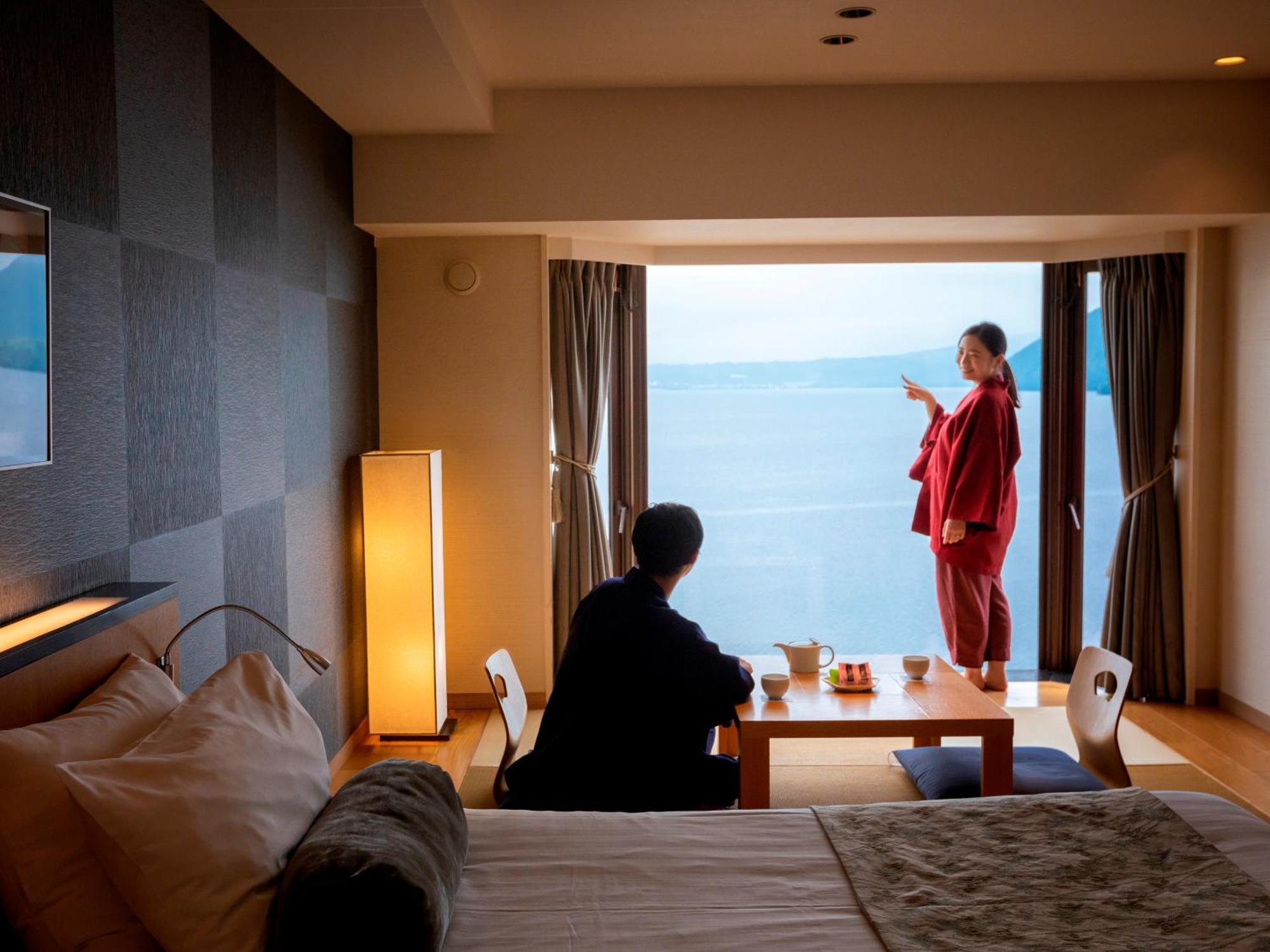 The Lake View Toya Nonokaze Resort Toyako Exterior photo